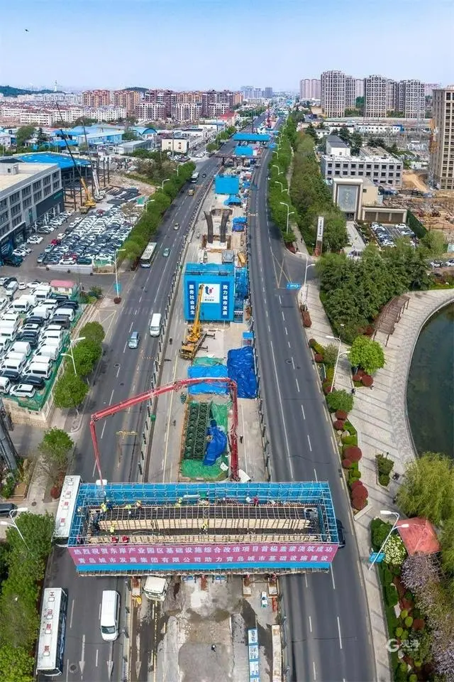 主打绿色建造理念,重庆路快速路工程首榀盖梁完成浇筑 主打绿色建造理念,重庆路快速路工程首榀盖梁完成浇筑