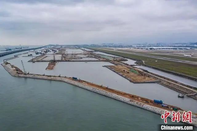 深圳机场三跑道扩建工程S区防渗墙施工完成 深圳机场三跑道扩建工程S区防渗墙施工完成
